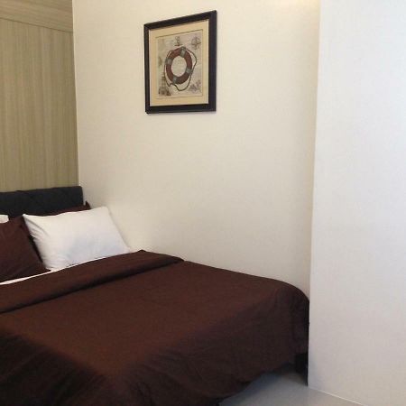 מנילה Shore Residences Moa מראה חיצוני תמונה
