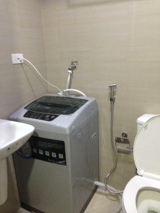 מנילה Shore Residences Moa מראה חיצוני תמונה