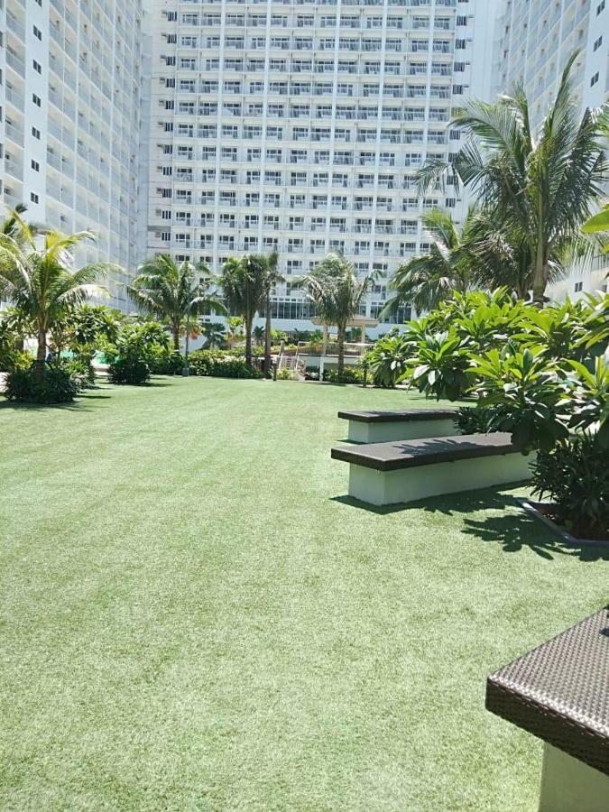 מנילה Shore Residences Moa מראה חיצוני תמונה