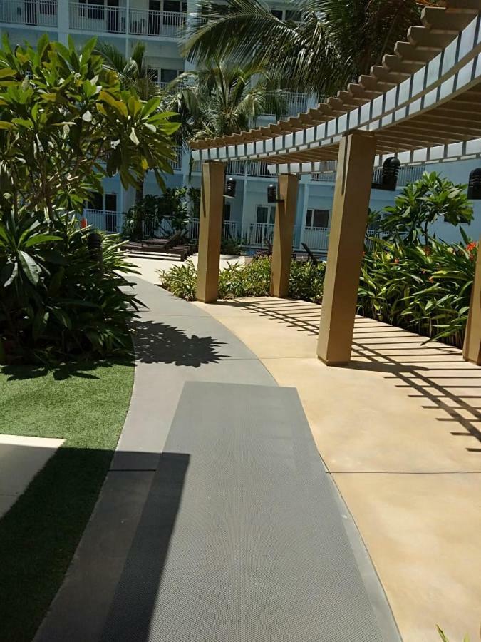 מנילה Shore Residences Moa מראה חיצוני תמונה