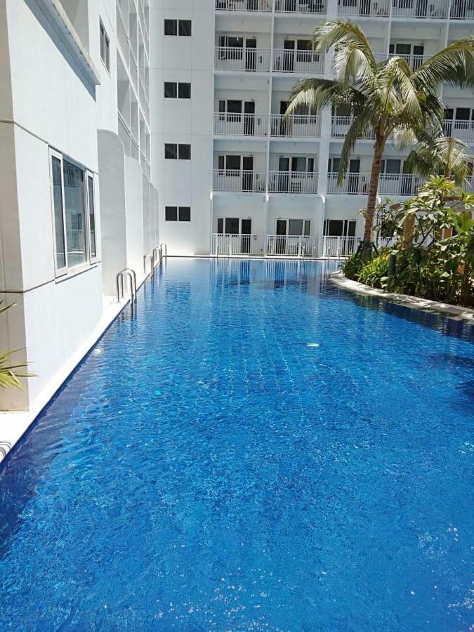 מנילה Shore Residences Moa מראה חיצוני תמונה