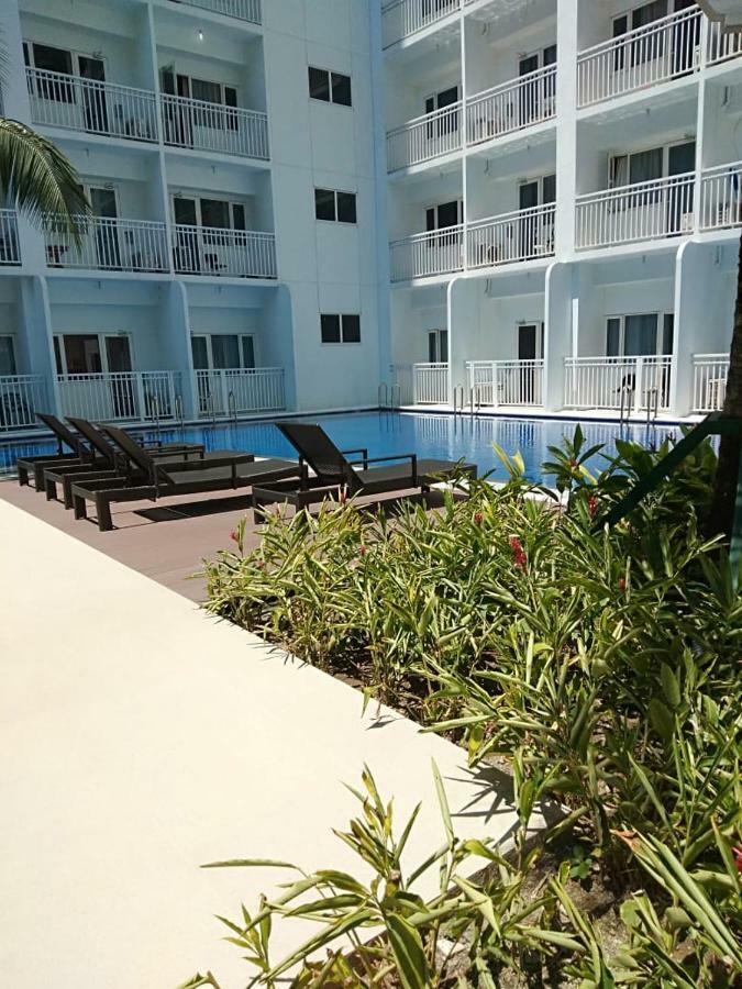 מנילה Shore Residences Moa מראה חיצוני תמונה