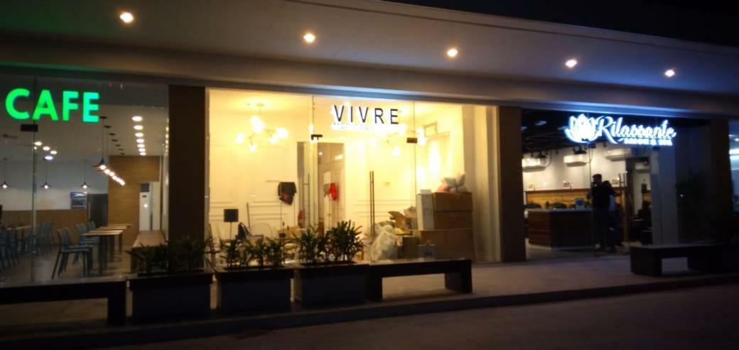 מנילה Shore Residences Moa מראה חיצוני תמונה